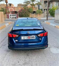نيسان ألتيما